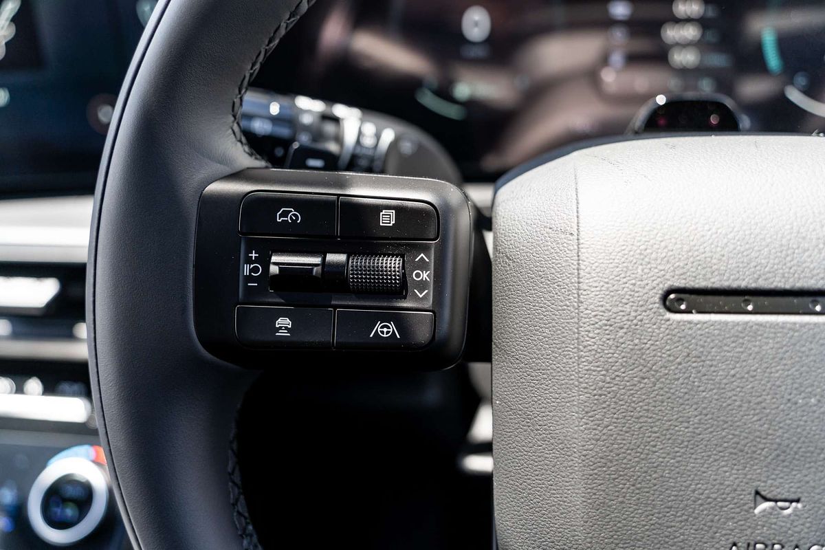 2025 Hyundai Santa Fe Calligraphy MX5.V2