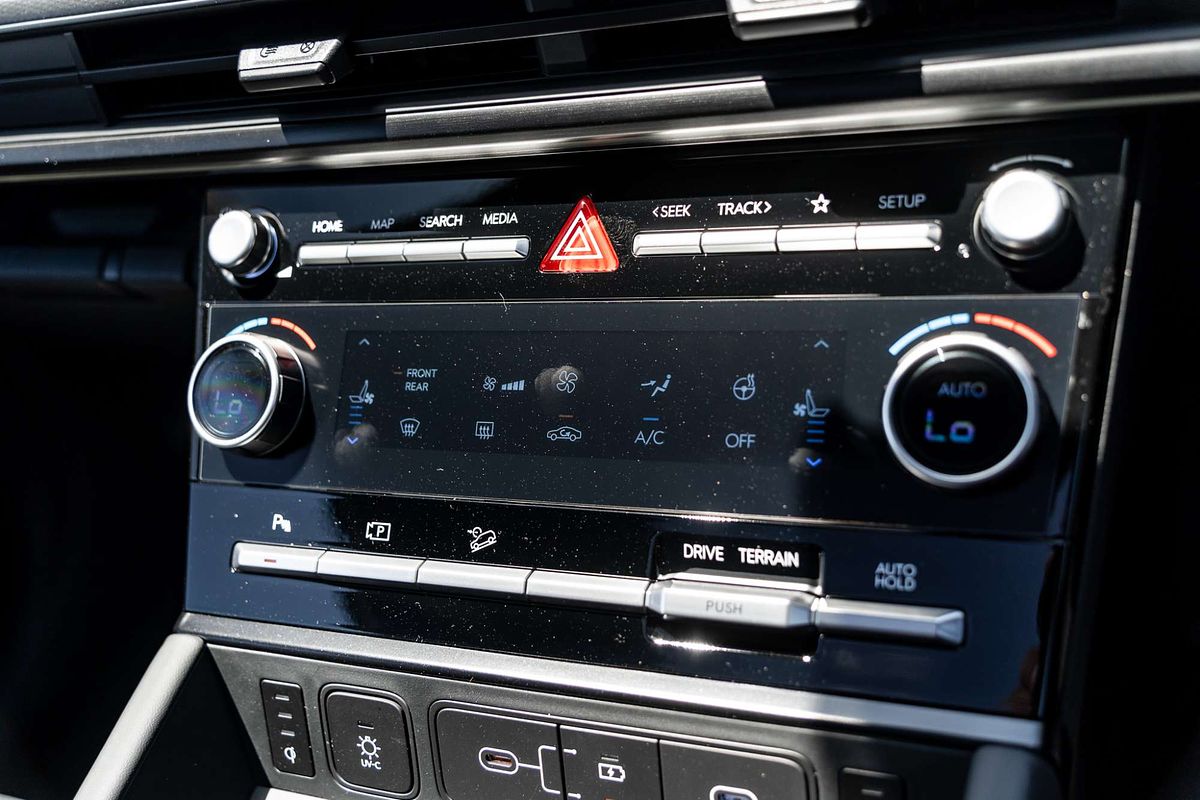 2025 Hyundai Santa Fe Calligraphy MX5.V2