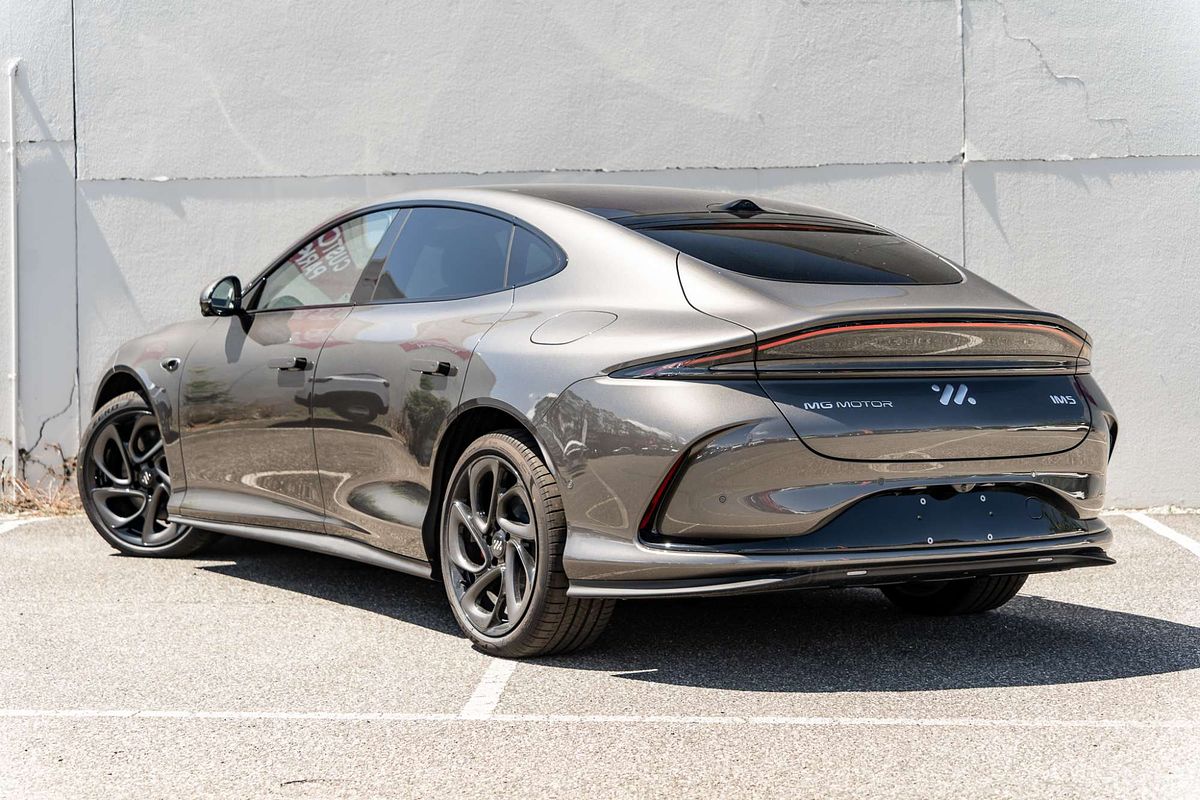 2025 MG IM5 Performance P12L