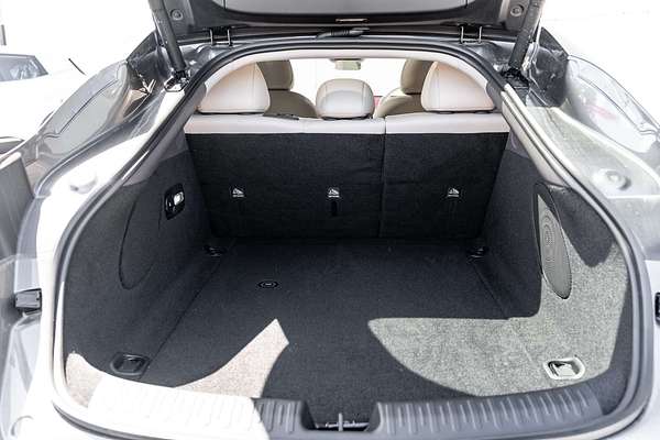 2025 MG IM5 Performance P12L