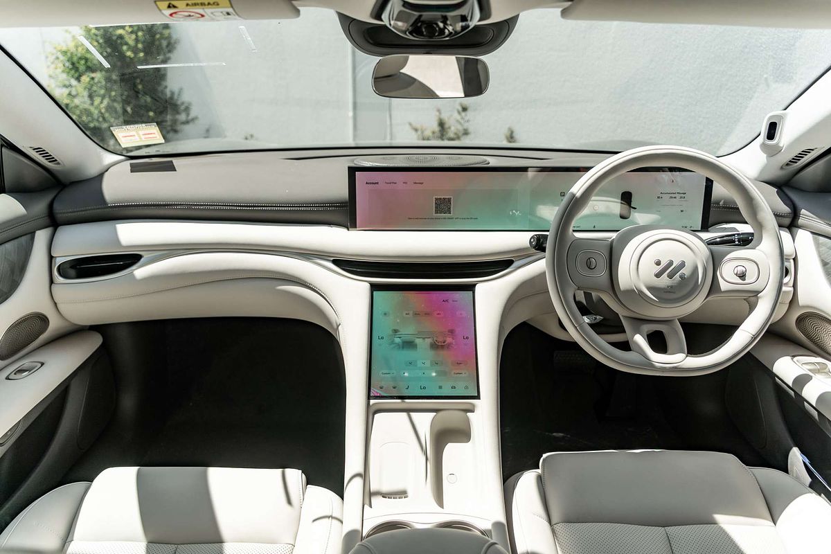 2025 MG IM5 Performance P12L