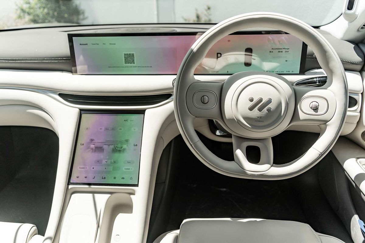 2025 MG IM5 Performance P12L