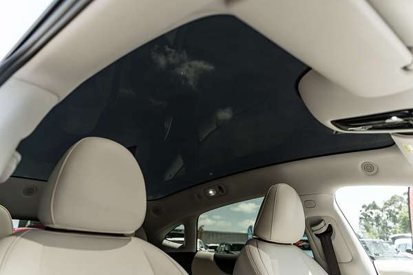 2025 MG IM5 Performance P12L