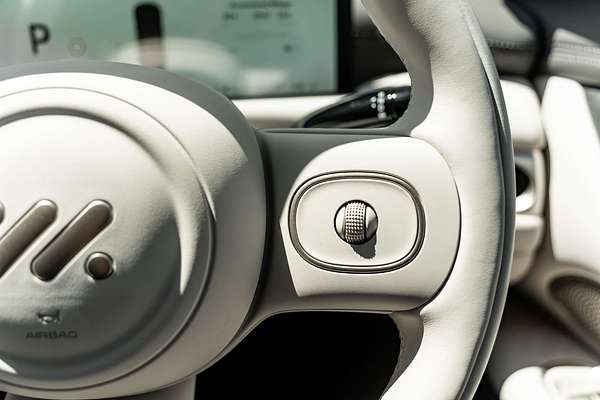 2025 MG IM5 Performance P12L