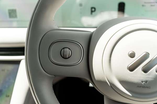 2025 MG IM5 Performance P12L