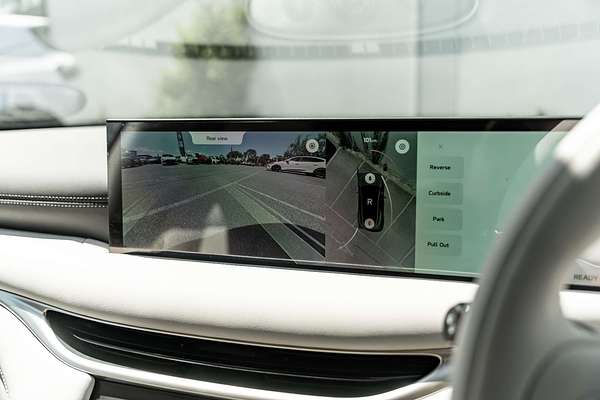 2025 MG IM5 Performance P12L