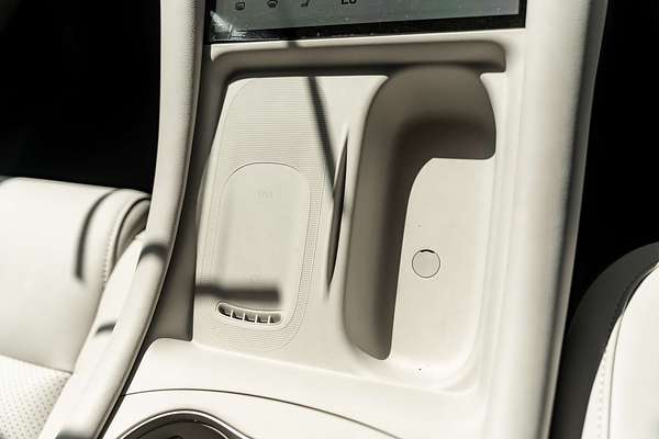 2025 MG IM5 Performance P12L