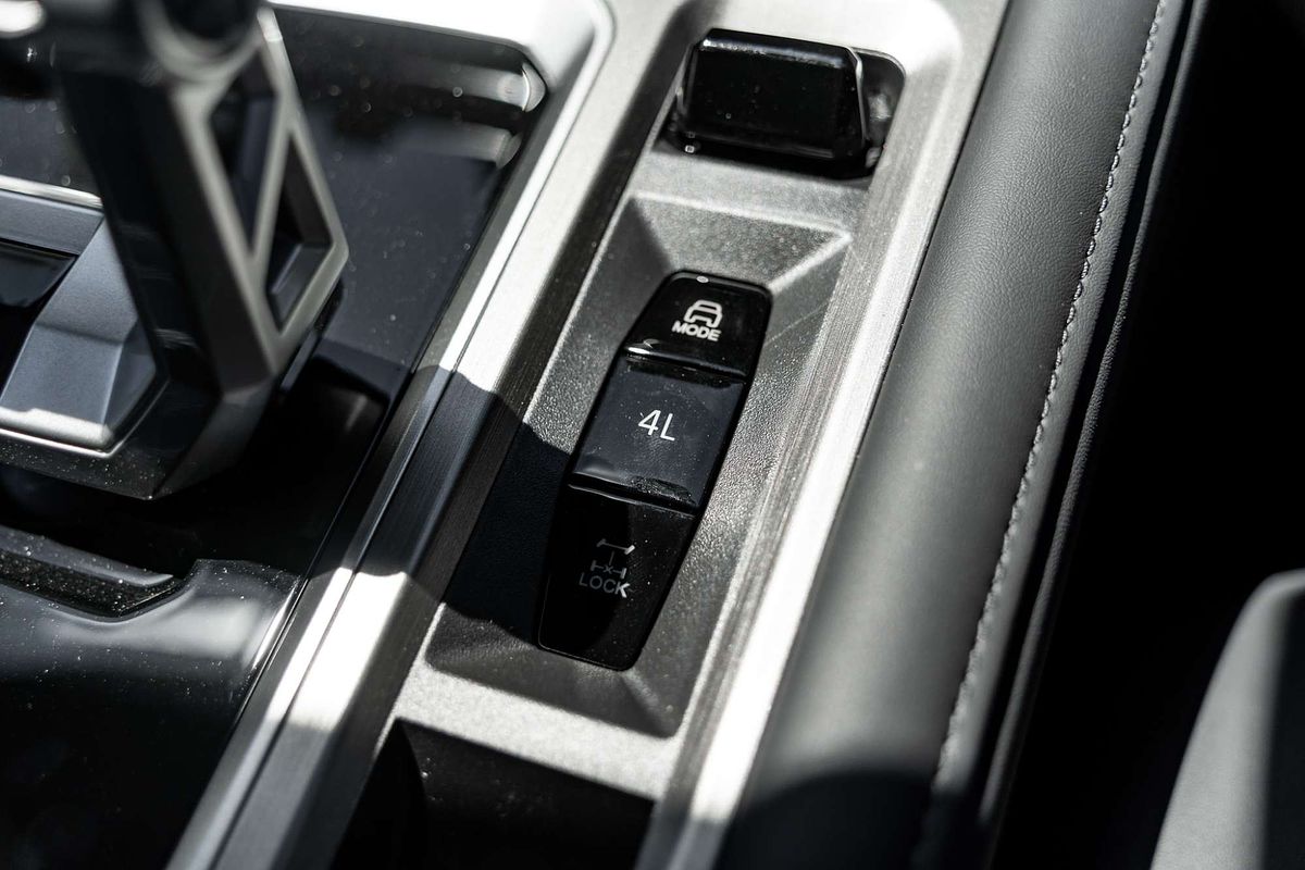 2025 MG MGU9 Explore EKK1C 4X4