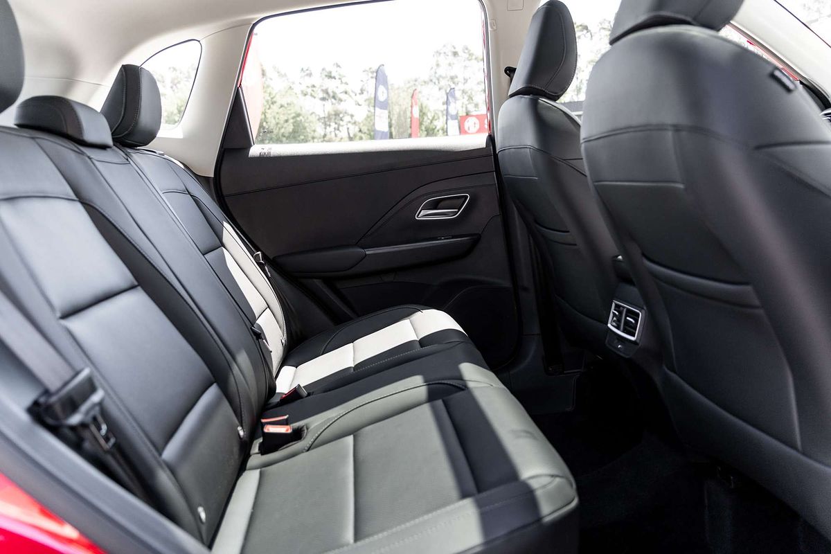 2025 MG ZS Essence ZS32