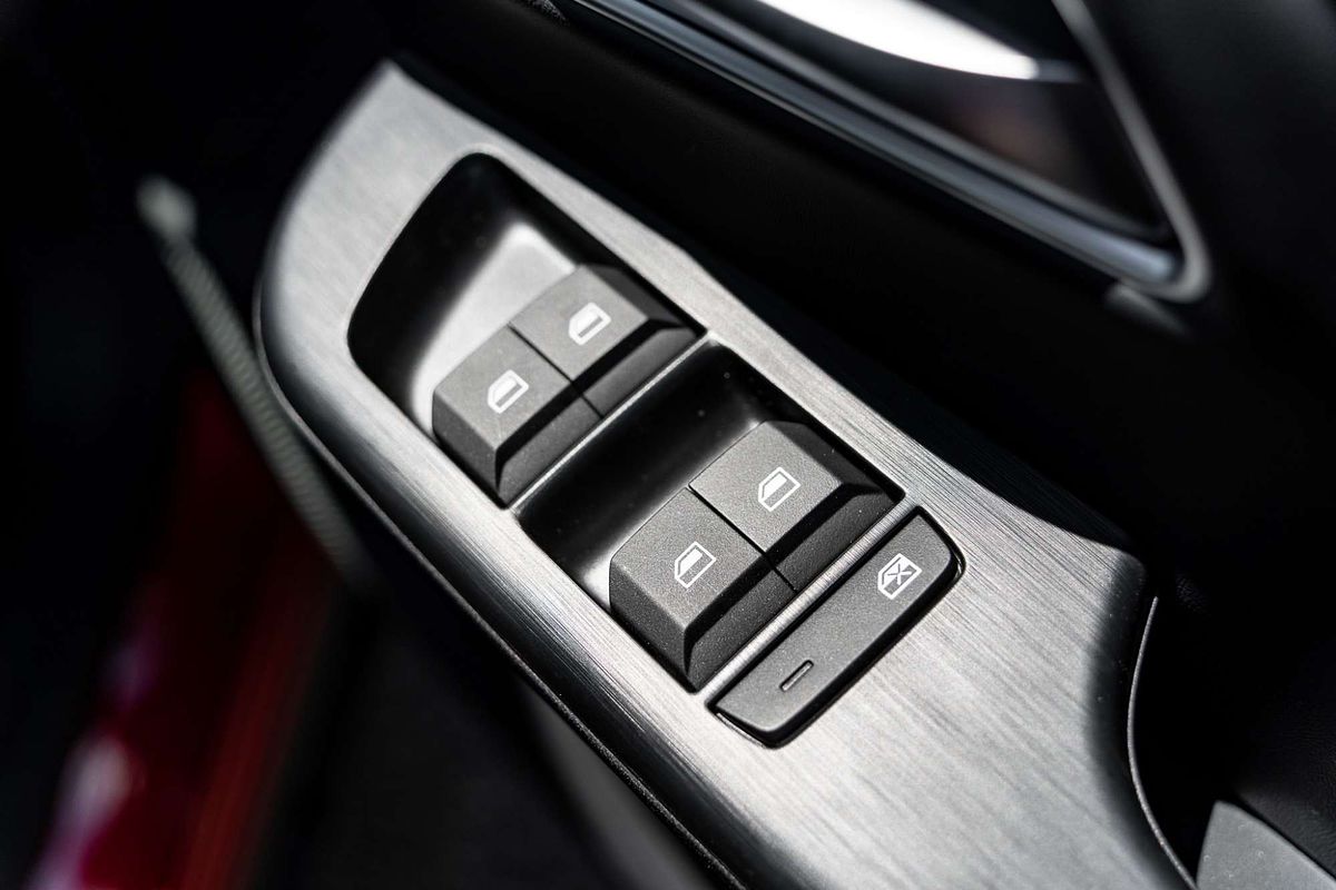 2025 MG ZS Essence ZS32