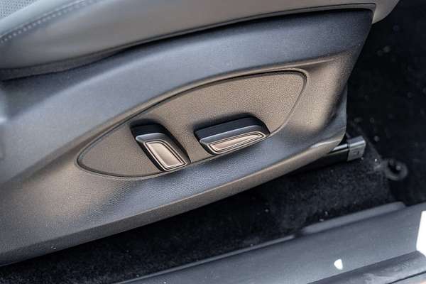 2025 MG ZS Essence ZS32