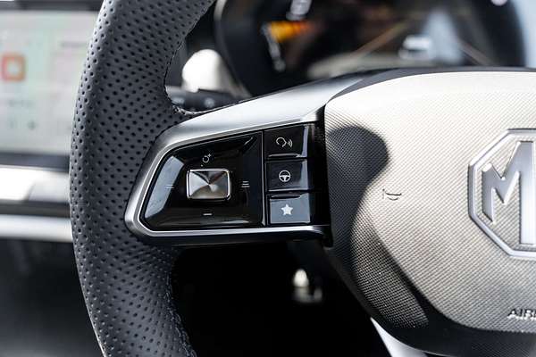 2025 MG ZS Essence ZS32