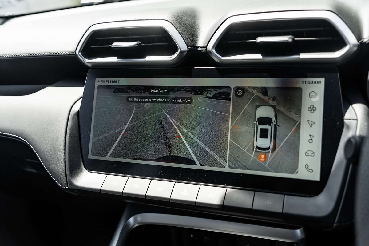 2025 MG ZS Essence ZS32