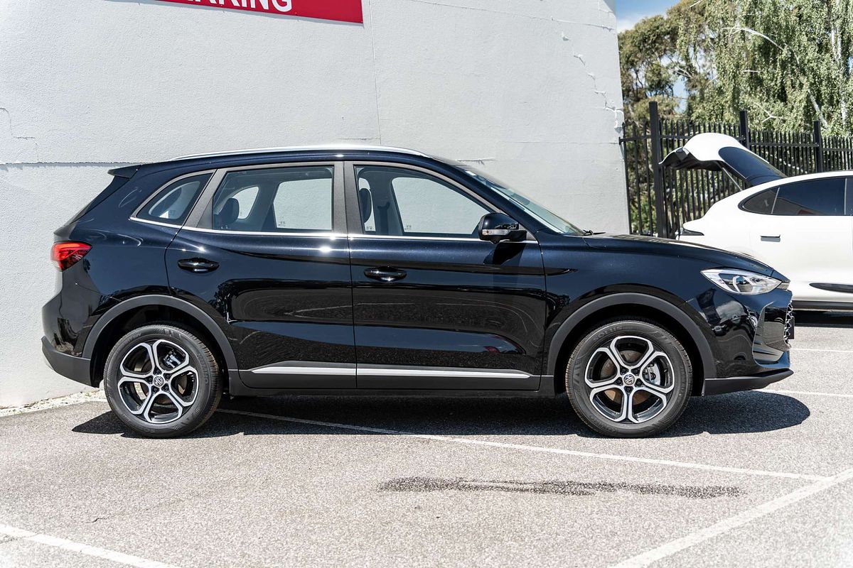 2025 MG ZS Essence ZS32