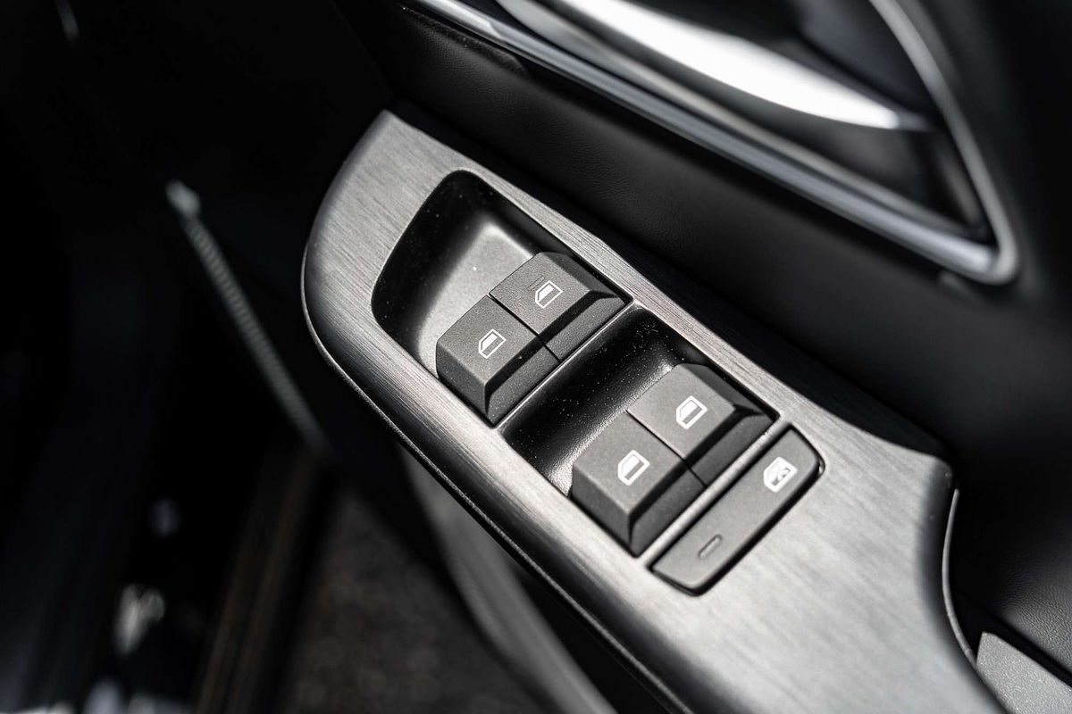 2025 MG ZS Essence ZS32