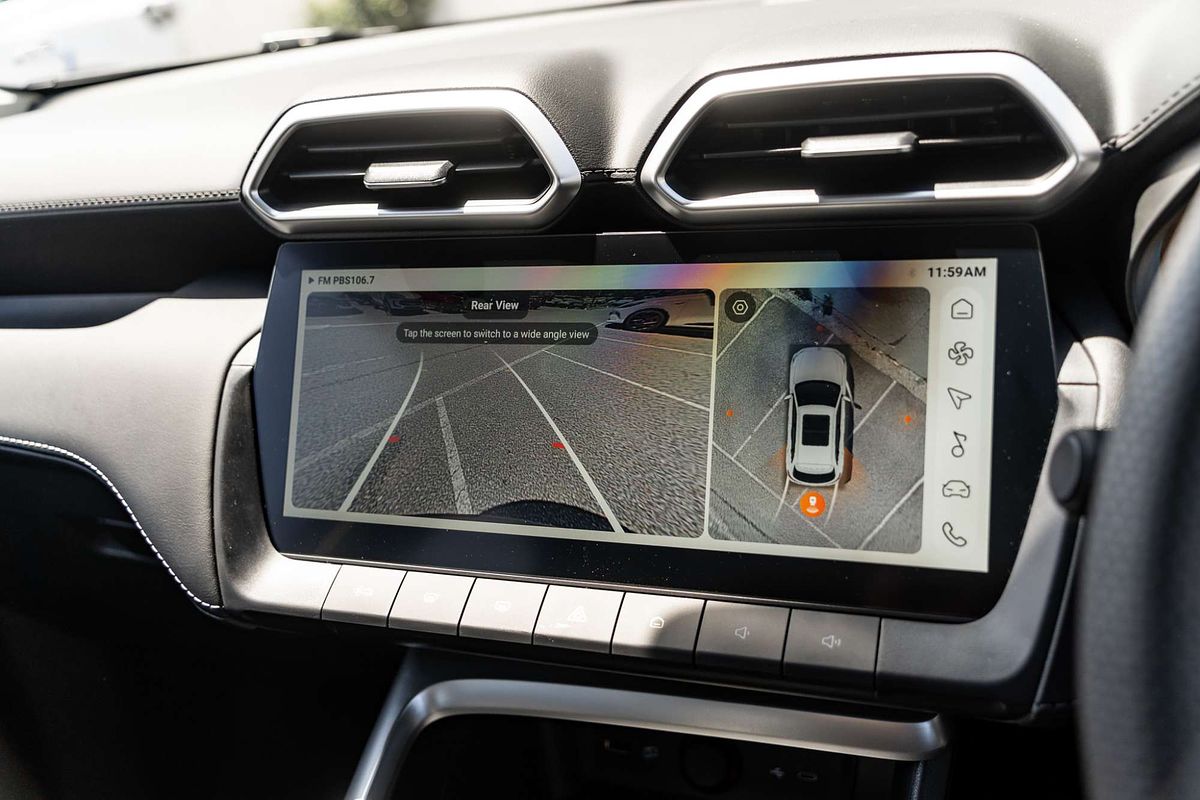 2025 MG ZS Essence ZS32