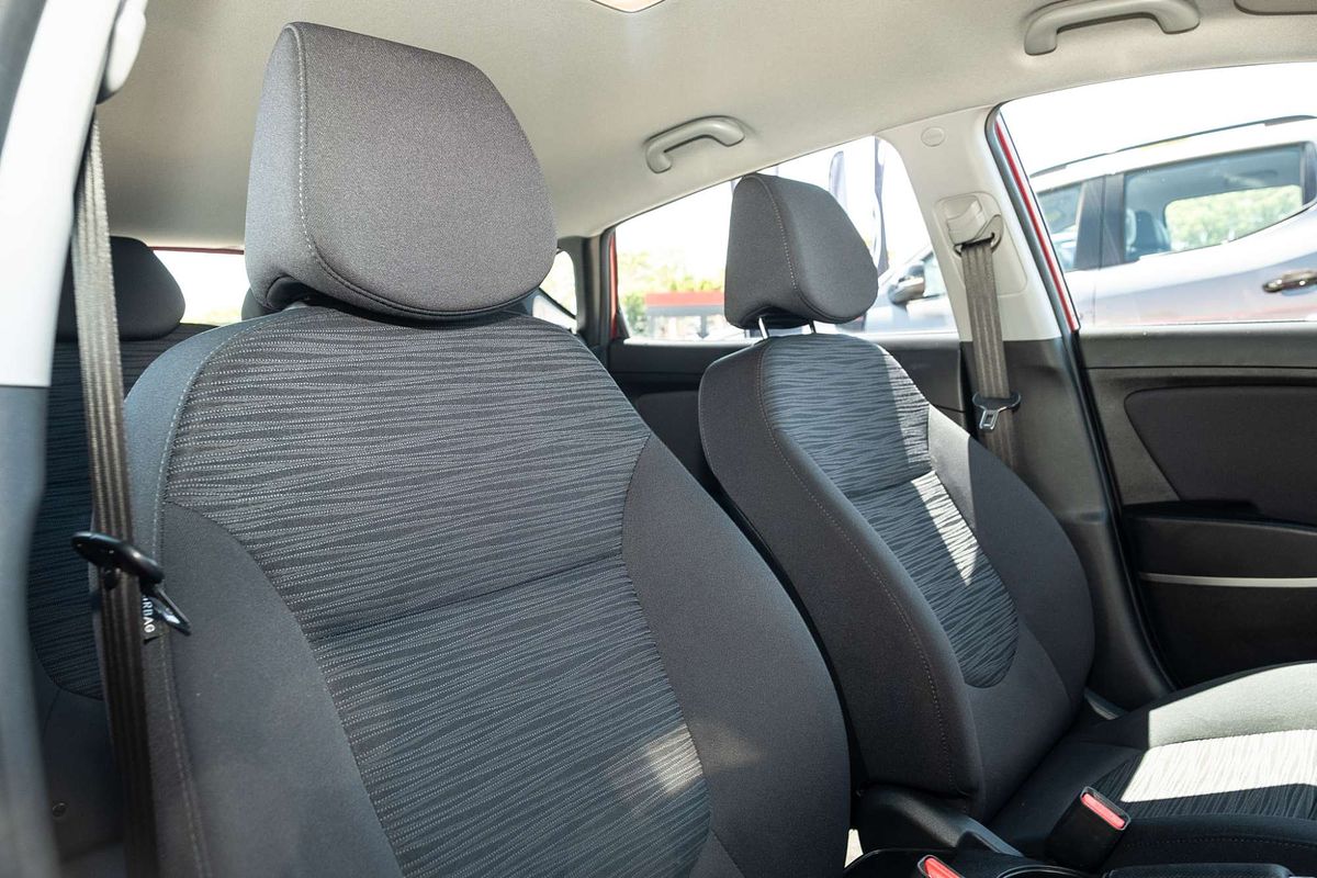 2018 Hyundai Accent Sport RB6