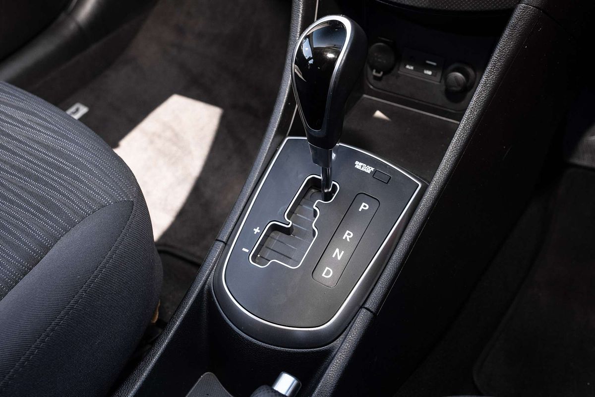 2018 Hyundai Accent Sport RB6