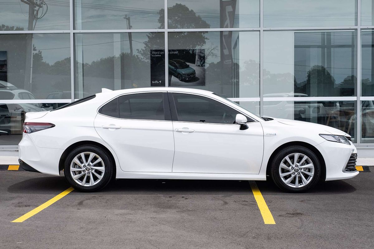 2024 Toyota Camry Ascent AXVH70R