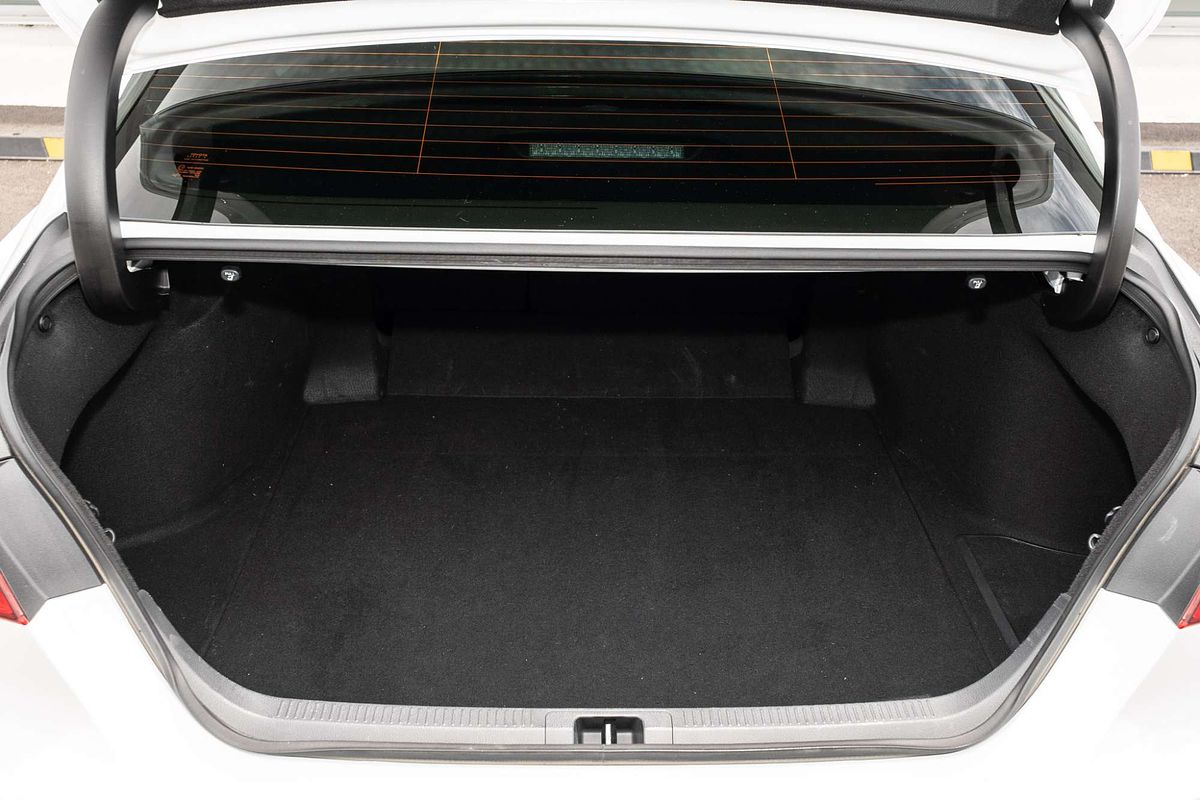 2024 Toyota Camry Ascent AXVH70R