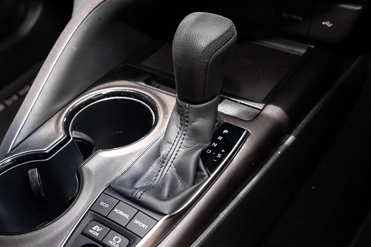 2024 Toyota Camry Ascent AXVH70R