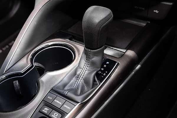 2024 Toyota Camry Ascent AXVH70R