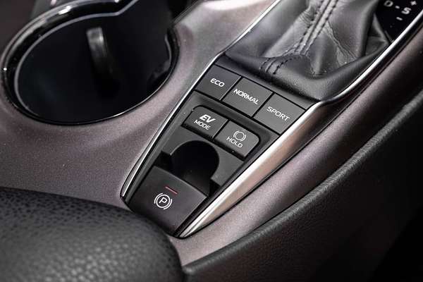 2024 Toyota Camry Ascent AXVH70R