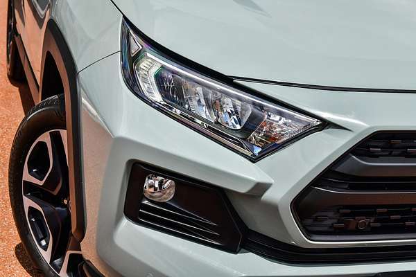 2019 Toyota RAV4 Edge AXAA54R