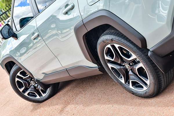 2019 Toyota RAV4 Edge AXAA54R