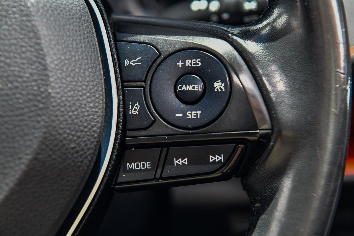 2019 Toyota RAV4 Edge AXAA54R