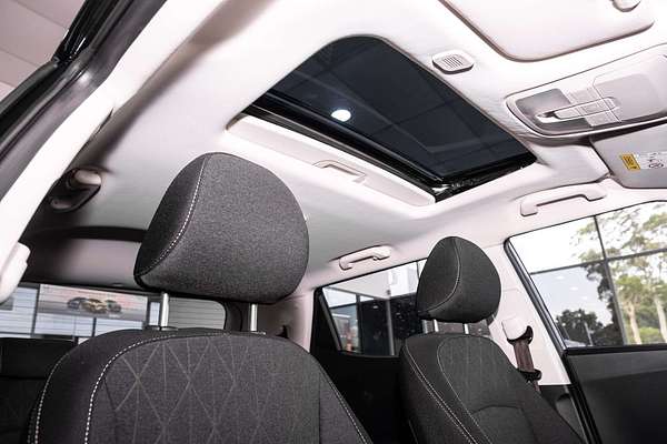 2025 Mahindra XUV3XO AX5L