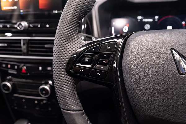 2025 Mahindra XUV3XO AX5L