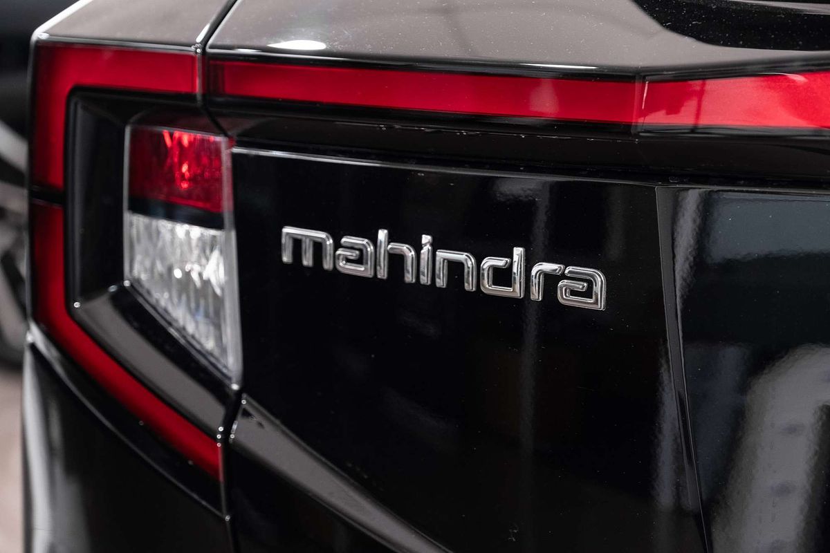 2025 Mahindra XUV3XO AX5L