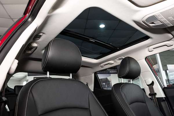 2025 Mahindra XUV3XO AX7L