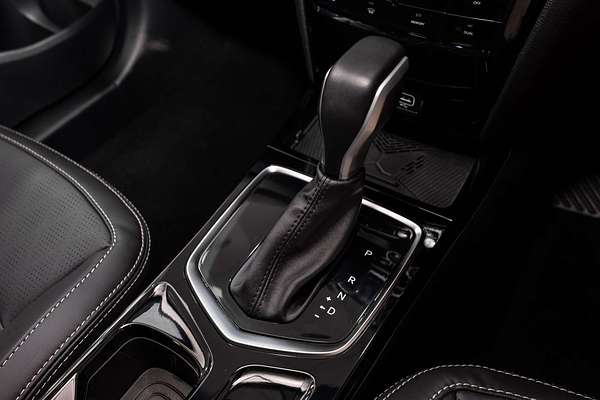 2025 Mahindra XUV3XO AX7L