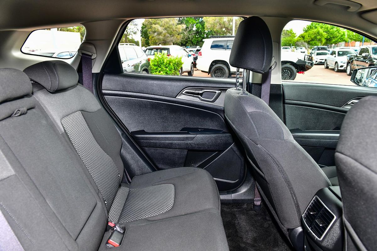 2024 Kia Sportage S NQ5