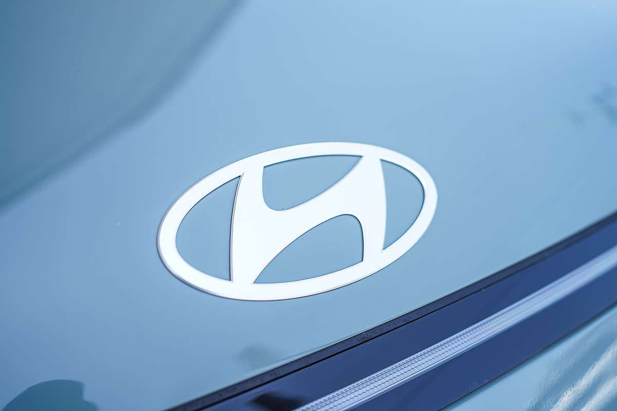 2025 Hyundai Kona Hybrid SX2.V3