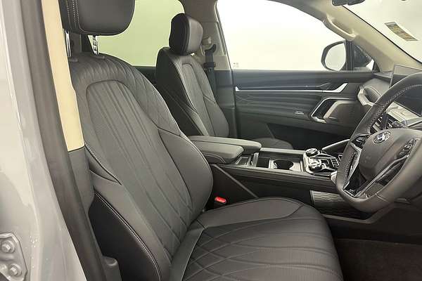 2025 LDV D90 Executive SV9A