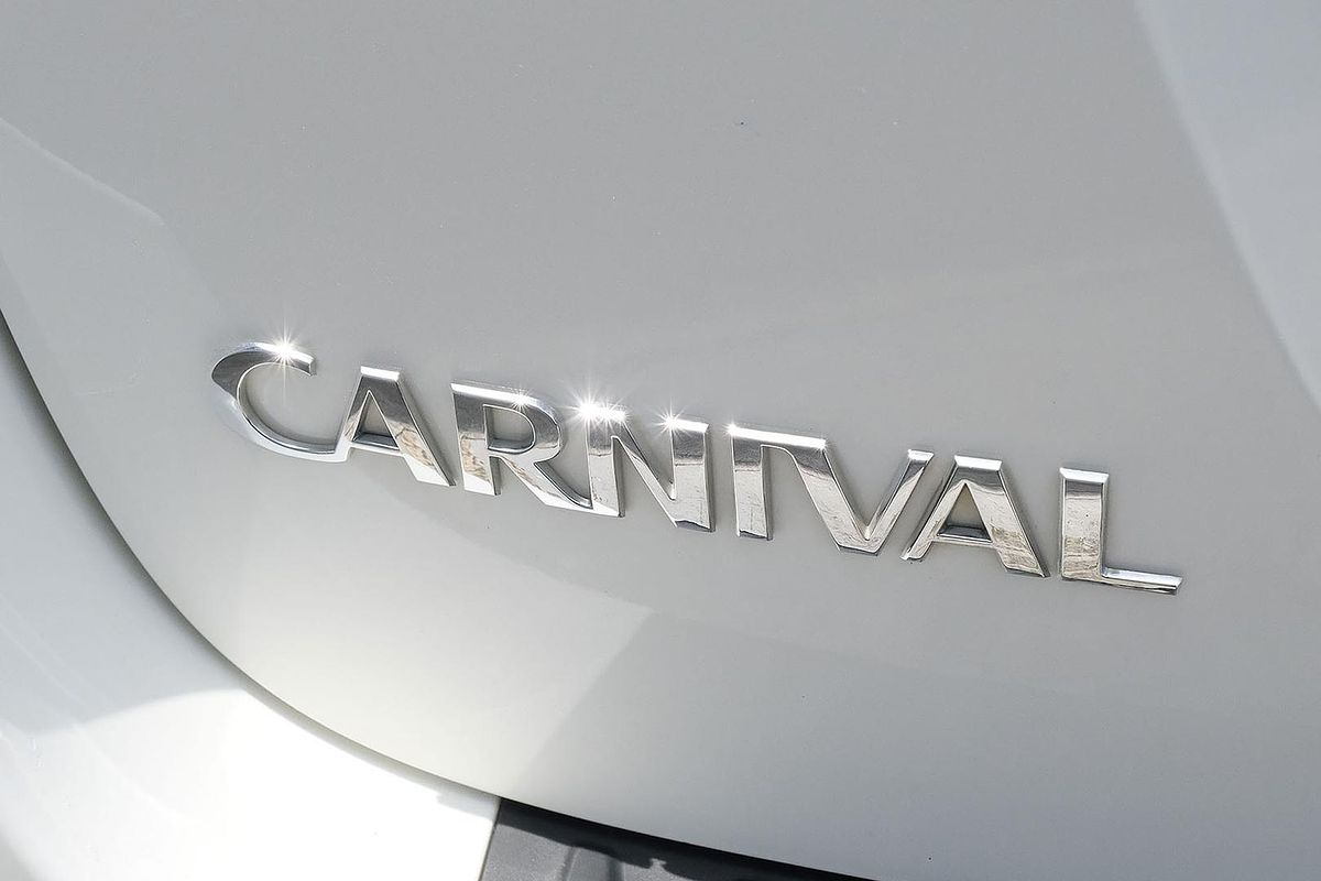 2017 Kia Carnival S YP