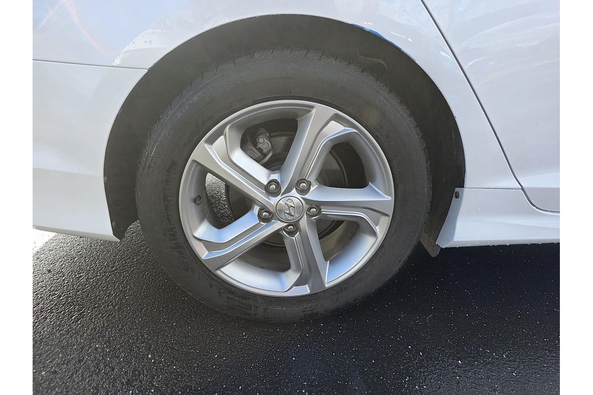 2018 Hyundai Sonata Active LF4