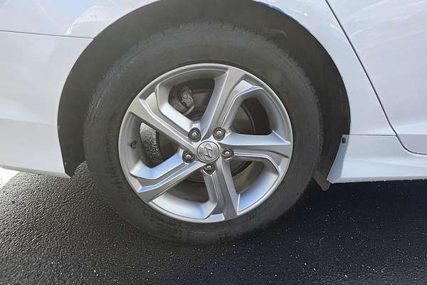 2018 Hyundai Sonata Active LF4