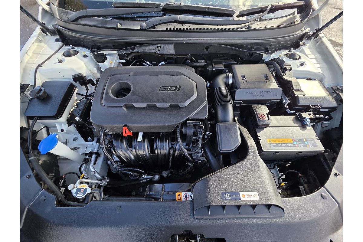 2018 Hyundai Sonata Active LF4