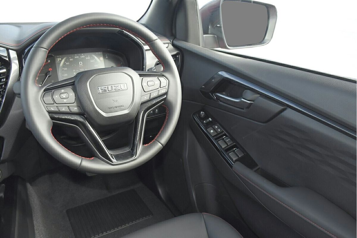 2025 Isuzu D-MAX X-TERRAIN 4X4