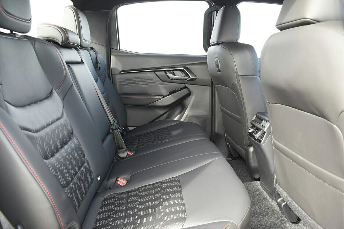 2025 Isuzu D-MAX X-TERRAIN 4X4