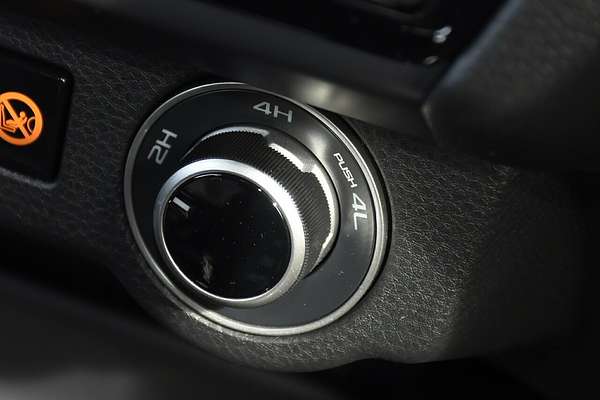 2025 Isuzu D-MAX X-TERRAIN 4X4