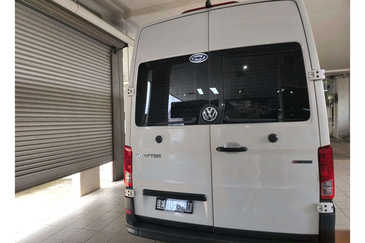 CRAFTER 35 TDI410 SY1 LWB HIGH ROOF 4 MOTION MY21 MANUAL 