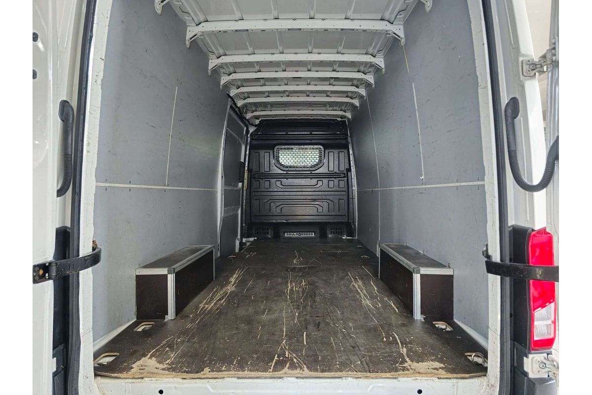 CRAFTER 35 TDI410 SY1 LWB HIGH ROOF 4 MOTION MY21 MANUAL 