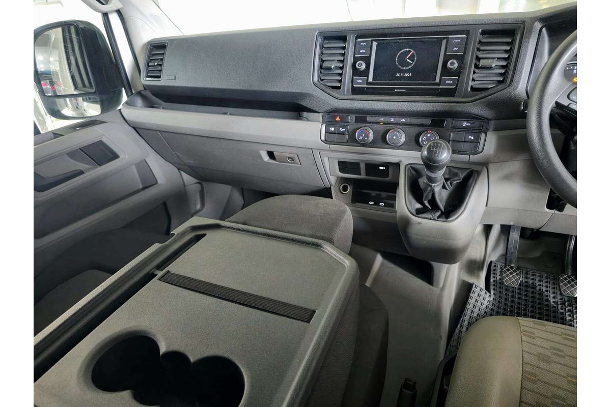 CRAFTER 35 TDI410 SY1 LWB HIGH ROOF 4 MOTION MY21 MANUAL 