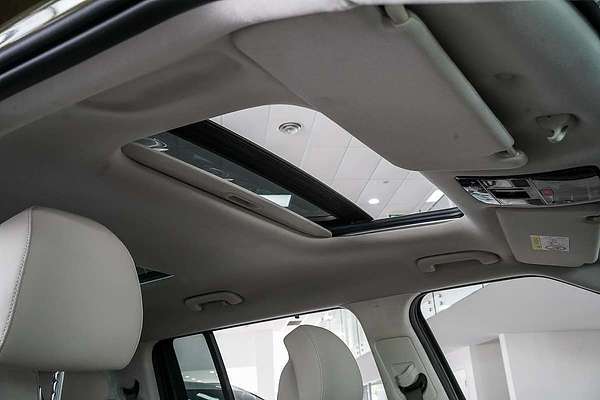 2025 Hyundai Santa Fe Hybrid Calligraphy MX5.V2