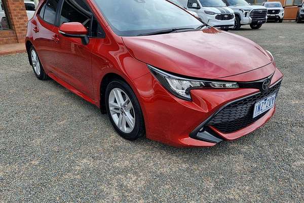 2018 Toyota Corolla SX MZEA12R
